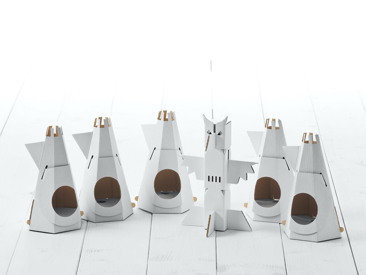 Indian camp 5 Tepees and 1 Totemstake 印第安村 - D2510X